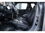 MINI John Cooper Works Mini 1.5 Cooper | Head-Up Display | Comfort Access | Stoelverwarming | Adaptive Suspension | 17' Inch |