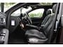 Porsche Macan 2.0 / 69.727 km! / 1e Eign. / Trekhaak / Panoramadak / Camera / Luchtvering / Leder / 20'' / Dodehoek / DAB / Stoelverwarming / Cruise Control