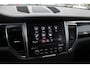Porsche Macan 2.0 / 69.727 km! / 1e Eign. / Trekhaak / Panoramadak / Camera / Luchtvering / Leder / 20'' / Dodehoek / DAB / Stoelverwarming / Cruise Control