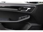 Porsche Macan 2.0 / 69.727 km! / 1e Eign. / Trekhaak / Panoramadak / Camera / Luchtvering / Leder / 20'' / Dodehoek / DAB / Stoelverwarming / Cruise Control