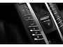 Porsche Macan 2.0 / 69.727 km! / 1e Eign. / Trekhaak / Panoramadak / Camera / Luchtvering / Leder / 20'' / Dodehoek / DAB / Stoelverwarming / Cruise Control