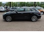 Porsche Macan 2.0 / 69.727 km! / 1e Eign. / Trekhaak / Panoramadak / Camera / Luchtvering / Leder / 20'' / Dodehoek / DAB / Stoelverwarming / Cruise Control