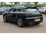 Porsche Macan 2.0 / 69.727 km! / 1e Eign. / Trekhaak / Panoramadak / Camera / Luchtvering / Leder / 20'' / Dodehoek / DAB / Stoelverwarming / Cruise Control