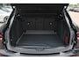 Porsche Macan 2.0 / 69.727 km! / 1e Eign. / Trekhaak / Panoramadak / Camera / Luchtvering / Leder / 20'' / Dodehoek / DAB / Stoelverwarming / Cruise Control