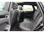 Porsche Macan 2.0 / 69.727 km! / 1e Eign. / Trekhaak / Panoramadak / Camera / Luchtvering / Leder / 20'' / Dodehoek / DAB / Stoelverwarming / Cruise Control