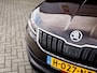 Skoda Karoq 1.0 TSI Style | Navigatie | Camera | Cruise Control | Parkeersensoren | LED Koplampen | Metallic Lak | Climate Control | Apple Carplay | Android Auto | Lichtmetalen Velgen 17'' | Privacy Glas | Auto Hold |