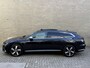 Volkswagen Arteon Shooting Brake 1.4 TSI 218pk eHybrid Elegance | Panoramadak | Trekhaak wegklapbaar | Virtual cockpit | Matrix LED | IQ Light | Navigatie | Camera | Apple CarPlay / Android Auto | Stoelverwarming voor&achter | Adaptieve cruise | Lane assist | Half leder/alcantara bekleding | Volledig dealeronderhouden