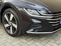 Volkswagen Arteon Shooting Brake 1.4 TSI 218pk eHybrid Elegance | Panoramadak | Trekhaak wegklapbaar | Virtual cockpit | Matrix LED | IQ Light | Navigatie | Camera | Apple CarPlay / Android Auto | Stoelverwarming voor&achter | Adaptieve cruise | Lane assist | Half leder/alcantara bekleding | Volledig dealeronderhouden