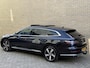 Volkswagen Arteon Shooting Brake 1.4 TSI 218pk eHybrid Elegance | Panoramadak | Trekhaak wegklapbaar | Virtual cockpit | Matrix LED | IQ Light | Navigatie | Camera | Apple CarPlay / Android Auto | Stoelverwarming voor&achter | Adaptieve cruise | Lane assist | Half leder/alcantara bekleding | Volledig dealeronderhouden