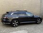 Volkswagen Arteon Shooting Brake 1.4 TSI 218pk eHybrid Elegance | Panoramadak | Trekhaak wegklapbaar | Virtual cockpit | Matrix LED | IQ Light | Navigatie | Camera | Apple CarPlay / Android Auto | Stoelverwarming voor&achter | Adaptieve cruise | Lane assist | Half leder/alcantara bekleding | Volledig dealeronderhouden