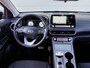 Hyundai Kona Electric EV Fashion 64 kWh 3-Fase | SOH 100% | Nieuw model | Carplay | Virtual cockpit | Adaptive cruise