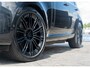 Land Rover Range Rover P550e Autobiography | Santorini Black | Caraway (cognac) leder | 23" inch | Tow Pack | Koelkast |