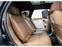 Land Rover Range Rover P550e Autobiography | Santorini Black | Caraway (cognac) leder | 23" inch | Tow Pack | Koelkast |