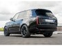 Land Rover Range Rover P550e Autobiography | Santorini Black | Caraway (cognac) leder | 23" inch | Tow Pack | Koelkast |