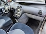 Citroën Xsara Picasso 1.6i Différence | Autom. Airco | Elekt. Ramen | Radio / CD | Nieuwe APK!