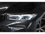 BMW 3-Serie 330e xDrive M Pano CarPlay 18' ACC Leder Camera