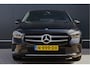 Mercedes-Benz B-klasse 180 Business Solution Luxury Automaat | Trekhaak afn. | Camera | Stoelverwarming | Apple Carplay / Android Auto | DAB+ Radio