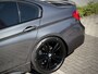 BMW 3-Serie 330e M-Sport High Executive Schuif-/kanteldak | Lederen Sportstoelen | Apple Carplay | Cobra verlagingsveren | 19 inch L.M. | Origin. NL Dealer O.H.