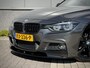 BMW 3-Serie 330e M-Sport High Executive Schuif-/kanteldak | Lederen Sportstoelen | Apple Carplay | Cobra verlagingsveren | 19 inch L.M. | Origin. NL Dealer O.H.
