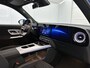 Mercedes-Benz GLB 250+ Business Solution AMG 85.5 kWh | Premium pakket | Vast panoramadak | Sfeerverlichting | Gezichtsherkenning | Sportstoelen | Stoelverwarming | Sierelementen in aluminium |
