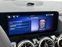 Mercedes-Benz EQA 250+ Business Solution AMG 71 kWh | Nightpakket | GUARD 360° Plus | Trekhaak | Smartphone integratie | Panoramaschuifdak | Stuurwielpaddles | Sfeerverlichting |