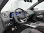 Mercedes-Benz EQA 250+ Business Solution AMG 71 kWh | Nightpakket | GUARD 360° Plus | Trekhaak | Smartphone integratie | Panoramaschuifdak | Stuurwielpaddles | Sfeerverlichting |