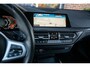 BMW 1-Serie 118 118i Executive Edition | Panorama | ACC | Park Assistant | Sportstoelen | Draadloos opladen | 18' Inch |