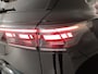 Volkswagen Tiguan 1.5 eHybrid Elegance 204 pk Automaat (DSG) | SOH 100% | Verlengde garantie | Navigatie | Panoramadak | Trekhaak (wegklapbaar) | Parkeersensoren (Park assist) | Rondomzicht camera | Stoelverwarming v/a |