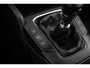 Ford Focus Wagon 1.0 EcoBoost Hybrid Titanium | Adaptieve cruise | Dodehoek detectie | Head-up display | LED verlichting | AGR-stoel | Winter-pack | Parkeer-camera | Nieuw model | Keeless | Elec. achterklep