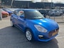 Suzuki Swift 1.2 Select // Honingraat grill // Stootlijst met rode bies // Fris kleurtje // Rijklaarprijs!