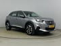 Peugeot e-2008 EV Allure 50 kWh 136pk | SOH 91% | Lichtmetalen velgen | Navigatie | Camera |
