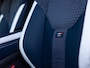 Alpine A390 GT | Gris Tonnerre mat | Pack Driving: Active Driver Assist, Emergency Brake Assist & Handsfree Parking | Devialet® XtremeSound audiosysteem | Decorpanelen dashboard en middenconsole in geweven carbon | Alpine sportstoelen met geperforeerd Alcantara®, elektrisch en verwarmd |