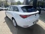SEAT Leon Sportstourer 1.5 TSI Style Business Intense 115 PK | Climate Control | Lichtmetalen Velgen | Parkeersensoren | Stoelverwarming | Adaptive cruise Control | Virtual Cockpit | Navigatie | Camera | Keyless | Apple Carplay & Android Auto | €3000,- herwaardering! | PRIJS = NETTO RIJKLAAR! | Direct Leverbaar! |