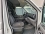 Volkswagen Crafter 35 2.0TDI 177pk! L3H3 EL Highline Trekhaak Camera Navi PDC-a+v Dab Treeplanken Schuifdeur Bluetooth EURO-6 CruiseControl Voorruitverwarming Betonplex-Vloer Wandbetimmering Aut.Verlichting Elek.Ramen/Spiegels Euro 6 Krachtige motor 177pk/410Nm zorgt voor 3.500 kg Trekgewicht!