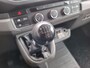 Volkswagen Crafter 35 2.0TDI 177pk! L3H3 EL Highline Trekhaak Camera Navi PDC-a+v Dab Treeplanken Schuifdeur Bluetooth EURO-6 CruiseControl Voorruitverwarming Betonplex-Vloer Wandbetimmering Aut.Verlichting Elek.Ramen/Spiegels Euro 6 Krachtige motor 177pk/410Nm zorgt voor 3.500 kg Trekgewicht!
