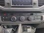 Volkswagen Crafter 35 2.0TDI 177pk! L3H3 EL Highline Trekhaak Camera Navi PDC-a+v Dab Treeplanken Schuifdeur Bluetooth EURO-6 CruiseControl Voorruitverwarming Betonplex-Vloer Wandbetimmering Aut.Verlichting Elek.Ramen/Spiegels Euro 6 Krachtige motor 177pk/410Nm zorgt voor 3.500 kg Trekgewicht!