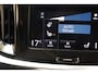 Volvo S60 2.0 B3 163pk R-Design Aut. [ Navi Apple / Android Leder Stoelverwarming PDC ]