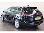 Renault Megane Estate 1.3 TCe Limited Navigatie CruiseControl Trekhaak !! 2e Pinksterdag geopend van 12:00 tot 17:00u !!