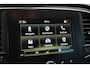 Renault Megane Estate 1.3 TCe Limited Navigatie CruiseControl Trekhaak !! 2e Pinksterdag geopend van 12:00 tot 17:00u !!