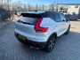 Volvo XC40 2.0 T4 R-Design | Trekhaak | Panoramadak | Achteruitrijcamera | Navigatie | Apple Carplay | Android Auto | Stoelverwarming | Keyless Entry | Elektrische Achterklep