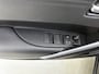 Toyota Corolla Cross Hybrid 140 Style + Premium Pack I | BTW Voertuig | Stoel en stuurwielverwarming | Onderweg-naar-dealer
