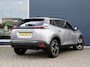 Peugeot 2008 1.2 100 pk Allure 1ste eigenaar | Climate Control | Parkeersensoren V+A | LED | 17" LMV | Navigatie via Apple Carplay & Android Auto