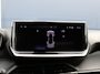 Peugeot 2008 1.2 100 pk Allure 1ste eigenaar | Climate Control | Parkeersensoren V+A | LED | 17" LMV | Navigatie via Apple Carplay & Android Auto