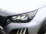 Peugeot 2008 1.2 100 pk Allure 1ste eigenaar | Climate Control | Parkeersensoren V+A | LED | 17" LMV | Navigatie via Apple Carplay & Android Auto