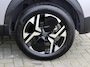 Peugeot 2008 1.2 100 pk Allure 1ste eigenaar | Climate Control | Parkeersensoren V+A | LED | 17" LMV | Navigatie via Apple Carplay & Android Auto