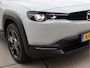 Mazda MX-30 e-SkyActiv 145 First Ed. 36 kWh 96% Stoelvw, HUD, Camera, Carplay, FULL LED Prijspakker!