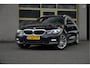 BMW 3-Serie Touring 318i Automaat! High Executive Edition BJ2021 Lmv 18" | Led V+A | Pdc | Elek. achterklep | Navi | Virtual cockpit | Dashboard verlichting | Climate control | Cruise control | Lederen bekleding | Sportstoelen | Verwarmde voorstoelen | Zwarte hemel