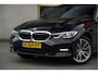 BMW 3-Serie Touring 318i Automaat! High Executive Edition BJ2021 Lmv 18" | Led V+A | Pdc | Elek. achterklep | Navi | Virtual cockpit | Dashboard verlichting | Climate control | Cruise control | Lederen bekleding | Sportstoelen | Verwarmde voorstoelen | Zwarte hemel