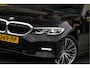 BMW 3-Serie Touring 318i Automaat! High Executive Edition BJ2021 Lmv 18" | Led V+A | Pdc | Elek. achterklep | Navi | Virtual cockpit | Dashboard verlichting | Climate control | Cruise control | Lederen bekleding | Sportstoelen | Verwarmde voorstoelen | Zwarte hemel