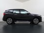 BMW X1 xDrive25e 4WD Hybride 245pk AUT-7 Leer Trekhaak M Shadow-Line Connected-Pro LED Adap.Cruise+File-Assist (semi-Auto-Pilot Xline Camera Navi Sportstoelen Dual-Ecc ParkAssist PDC-a+v Apple Carplay Android Live Cockpit Plus 18"lm Elek.Achterklep ConnectDrive Lmv Isofix DAB Led Regen-Lichtsensor Lane Assist Wifi AWD Hybrid met 16,3kw Groot accu pakket Automaat 1.700KG Trekvermogen 1e Eigenaar Origineel Nederlandse Auto Dealeronderhouden